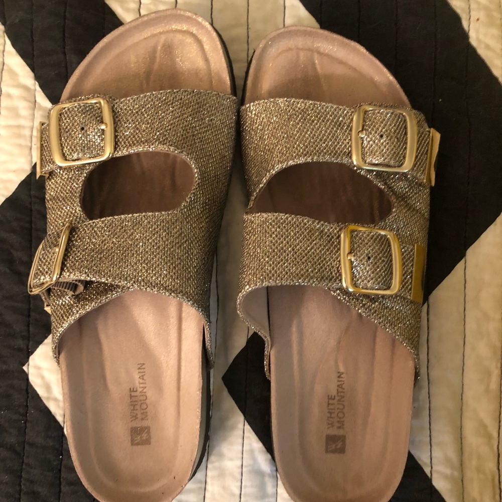 White Mountain sandals